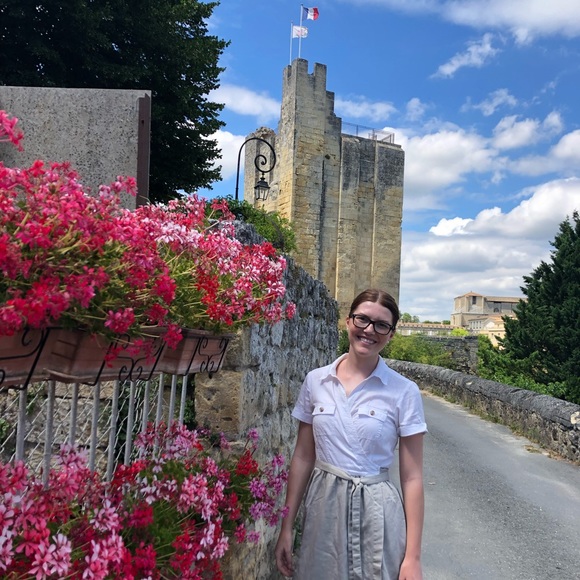 Meet your Posher, Dana - Picture 1 of 1